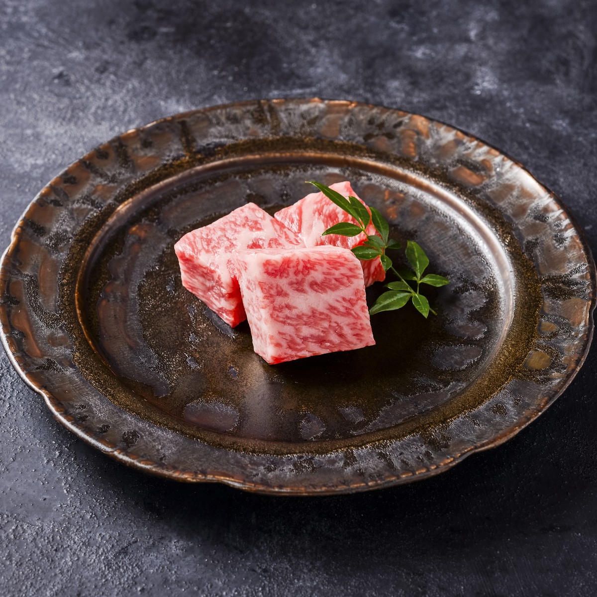 穂希牛 角切りステーキ （100g/個）